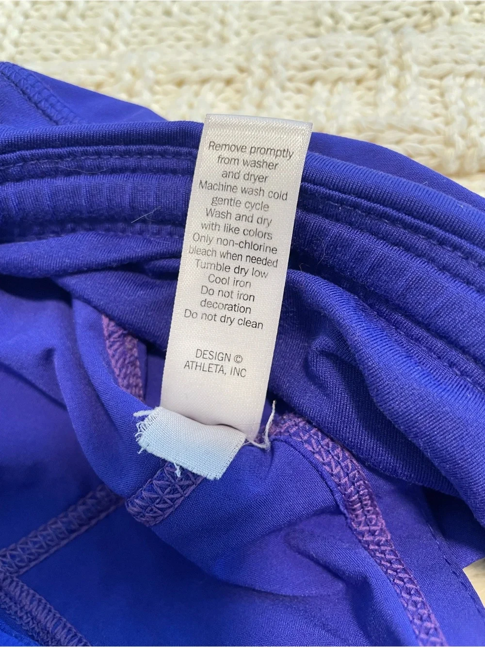 Athleta Women’s Athletic Running Hiking Workout Shorts with Lining and Pockets